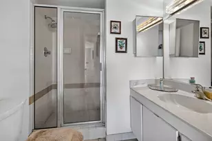 18151 NE 31st Ct, Aventura, FL 33160 - Photo 19