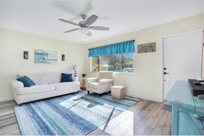 808 SW Belmont Cir, Port Saint Lucie, FL 34953 - Photo 5