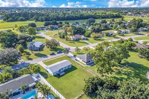 808 SW Belmont Cir, Port Saint Lucie, FL 34953 - Photo 37