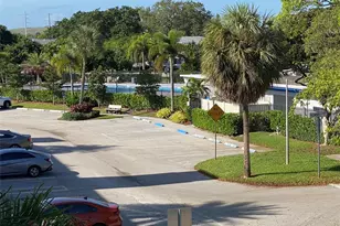 327 Richmond C, Deerfield Beach, FL 33442 - Photo 5