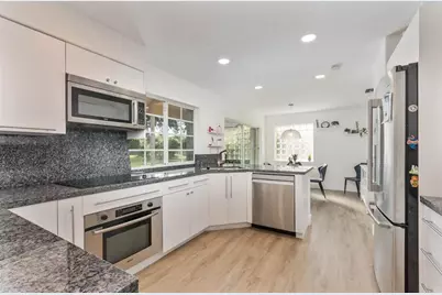 524  Water Pt, Weston, FL 33326 - Photo 9