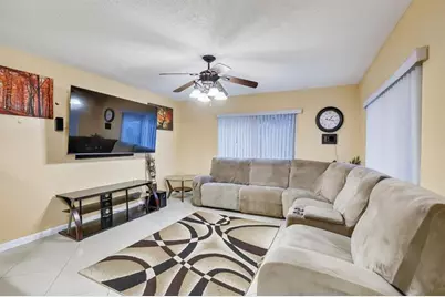 5449 NW 95th Ave, Sunrise, FL 33351 - Photo 13