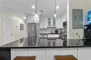 6205 Bay Club Dr, Fort Lauderdale, FL 33308 - Photo 5