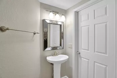 1900  Oceanwalk Ln, Unit #115, Pompano Beach, FL 33062 - Photo 17