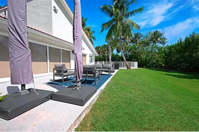 114 N Beach Rd, Hobe Sound, FL 33455 - Photo 13