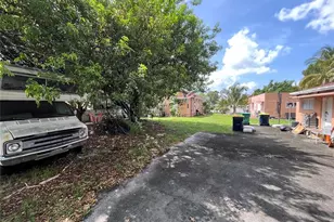 22 SW 11th St, Dania Beach, FL 33004 - Photo 17