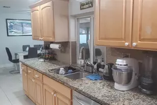 616 SE 8th Ave, Deerfield Beach, FL 33441 - Photo 9