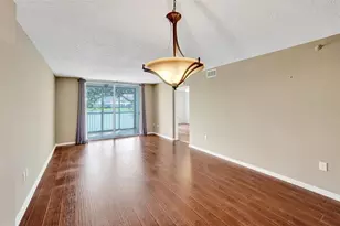 9563 Weldon Cir Unit, Tamarac, FL 33321 - Photo 23