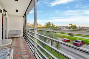 33 Fanshaw A, Boca Raton, FL 33434 - Photo 9