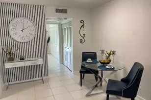 1011 Berkshire A, Deerfield Beach, FL 33442 - Photo 5