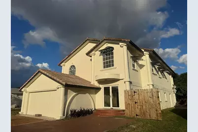 472 NW 2nd Ter, Unit #B, Deerfield Beach, FL 33441 - Photo 1