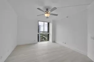 3640 Yacht Club Dr, Aventura, FL 33180 - Photo 5