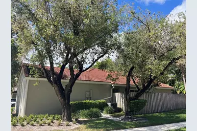 10301 NW 11th St, Plantation, FL 33322 - Photo 3