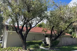 10301 NW 11th St, Plantation, FL 33322 - Photo 3