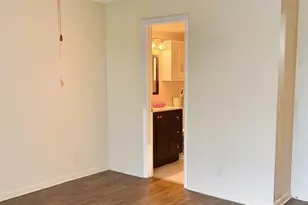 339 Knotty Pine Cir, Greenacres, FL 33463 - Photo 15