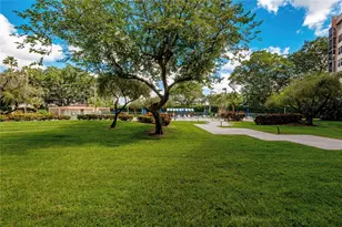 1300 Saint Charles Pl # L20 Pembroke Pines Unit, Pembroke Pines, FL 33026 - Photo 25