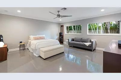 2750 NE 35th Ct, Fort Lauderdale, FL 33308 - Photo 27