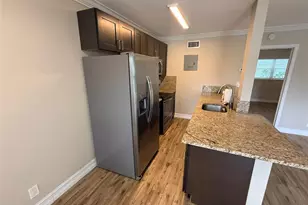 3217 NE 11th St, Pompano Beach, FL 33062 - Photo 7