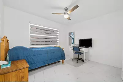 9660  Sunrise Lakes Blvd, Unit #103, Sunrise, FL 33322 - Photo 17