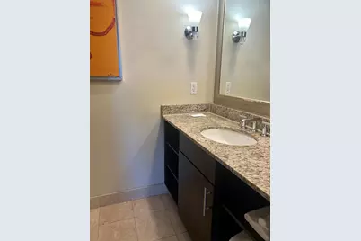 2670  E Sunrise Blvd, Unit #332, Fort Lauderdale, FL 33304 - Photo 7