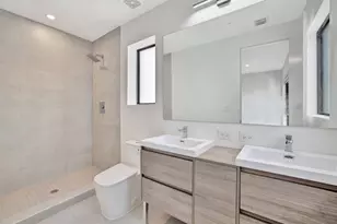 4208 NE 7th Terrace, Oakland Park, FL 33334 - Photo 23