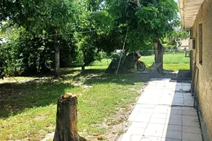 1621 42nd St, West Palm Beach, FL 33407 - Photo 17