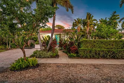 744 NE 18th Ave, Fort Lauderdale, FL 33304 - Photo 63