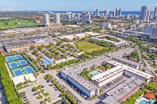 581 Blue Heron Dr, Hallandale Beach, FL 33009 - Photo 43