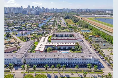 581  Blue Heron Dr, Unit #317-B, Hallandale Beach, FL 33009 - Photo 37