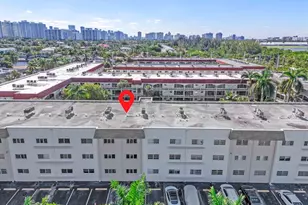 581 Blue Heron Dr, Hallandale Beach, FL 33009 - Photo 49