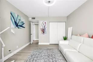 4330 Hillcrest Dr, Hollywood, FL 33021 - Photo 11