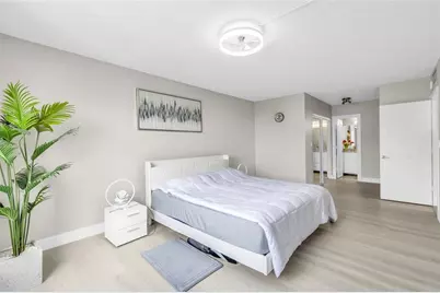 4330  Hillcrest Dr, Unit #810, Hollywood, FL 33021 - Photo 15