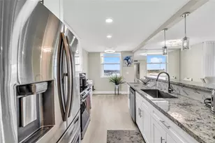 4330 Hillcrest Dr, Hollywood, FL 33021 - Photo 7