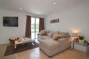 17560 Atlantic Blvd, Sunny Isles Beach, FL 33160 - Photo 9