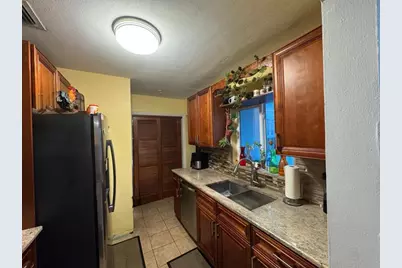 31 NE 57th Ct, Fort Lauderdale, FL 33334 - Photo 3