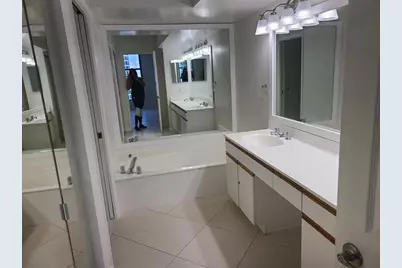 3530  Mystic Pointe Dr, Unit #2707, Aventura, FL 33180 - Photo 11