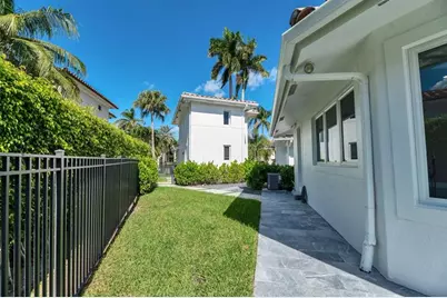 2520  Laguna Ter, Fort Lauderdale, FL 33316 - Photo 35