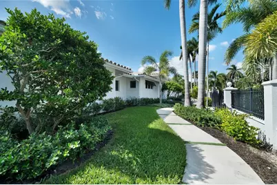 2520  Laguna Ter, Fort Lauderdale, FL 33316 - Photo 39