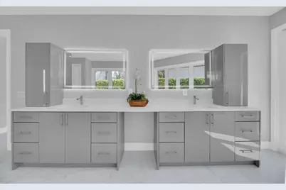 2520  Laguna Ter, Fort Lauderdale, FL 33316 - Photo 17