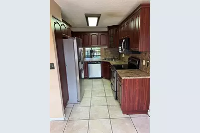 615 NW 210th St, Miami, FL 33169 - Photo 11