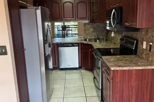 615 NW 210th St, Miami, FL 33169 - Photo 11