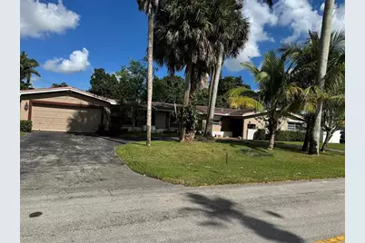 936 W Tropical Way, Plantation, FL 33317 - Photo 1