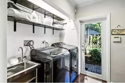 1708 NE 47th St, Oakland Park, FL 33334 - Photo 9