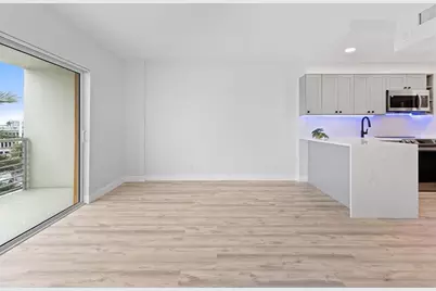 2900 NE 30th St, Unit #5D, Fort Lauderdale, FL 33306 - Photo 9