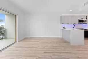 2900 NE 30th St, Fort Lauderdale, FL 33306 - Photo 9