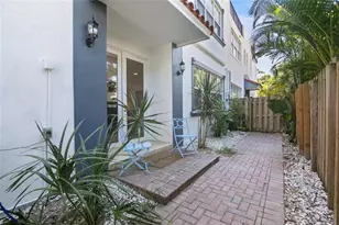 732 NE 15th Ave, Fort Lauderdale, FL 33304 - Photo 3