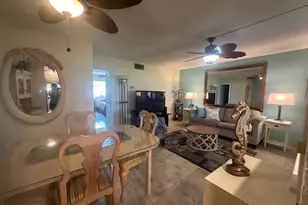 808 SE 7th St, Deerfield Beach, FL 33441 - Photo 5