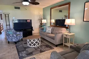 808 SE 7th St, Deerfield Beach, FL 33441 - Photo 3