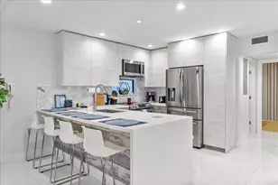 2911 N Ocean Dr, Hollywood, FL 33019 - Photo 1