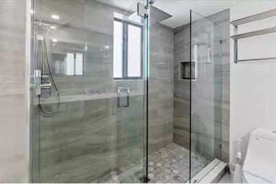 2911 N Ocean Dr, Hollywood, FL 33019 - Photo 11